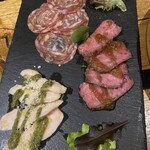 ワイン食堂 野菜とグリル - お肉の前菜盛り