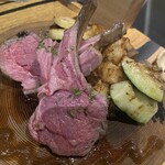 ワイン食堂 野菜とグリル - ラム肉のグリル