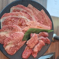 焼肉うしごろ 新宿三丁目店 - 