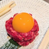 焼肉りんご - ユッケ　つまんでご卵