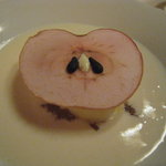 リストランテ ラ・バリック トウキョウ - りんごのスープ　シナモンのジェラートと共に