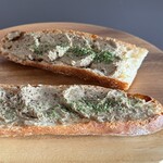 SONKA - レバーのタルティーヌ