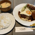 洋食クアトロ - 