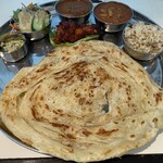 インダスレイ - 料理写真:パラタセット