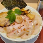 燃えよ麺助 - チャーシューマシマシ