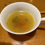 osteria SANZOKU URIVO - 【スープ】平目のポアレに付くスープ。