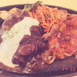 アメリカンキッチンローズガーデンカフェ - 