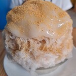 鮫麗 - 黒蜜ミルクきな粉もち