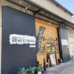SOKO CAFE WEST RIVER - お店入口