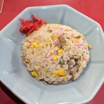 中華一光 - ナルト、焼豚、玉子、グリンピース、紅しょうが