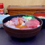 中央食堂 - 料理写真:海鮮丼