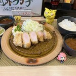 Tonkatsuichibandwu - 純粋デュロック豚(110g)  ロースとんかつ定食　2,200円(税込)