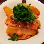 旬菜食卓 びすとろ KAZU - ポテトと明太子のソテー　ビールに合います!