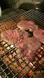 UshiGoya - 薄切りトロ牛タン炭火焼き