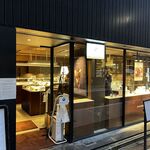 ピエール マルコリーニ - 