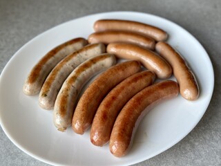 軽井沢デリカテッセン - 行者にんにくのソーセージ・チューリンガー・ウインナーソーセージ