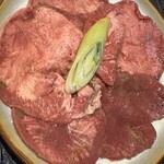 炭火焼肉　萬大 - 