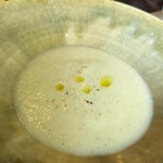 小さな料理店 森乃くじら荘 - 