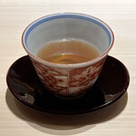 くるますし - 伊勢海老出汁に二神島産塩水洗い赤雲丹