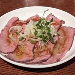 肉キッチン BOICHI - ローストビーフのカルパッチョ　980円