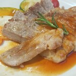 キッチン ブルー グローブ - ２つ目のソテー、タップリなソースを浸します