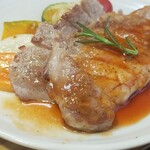 キッチン ブルー グローブ - 最初のロースソテー