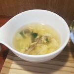 キッチン ブルー グローブ - 卵スープのアップ