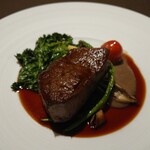 ファン・ダルクオーレ - 〇増田牛ヒレ肉 紹興酒ソース＆マッシュルームソース