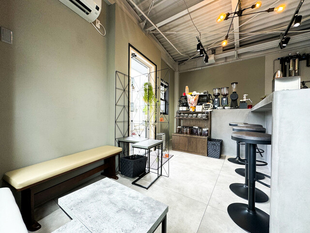 CREMA COFFEE（クレマ コーヒー） - 宮城野原（カフェ）の写真