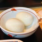 尾道ラーメン中村製麺 - ゆでたまご（サービス）