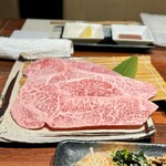 神戸牛炭火焼肉 いく田 - 