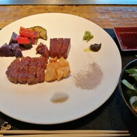 ニュー松坂 梅田32番街店 - 
