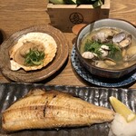 鮮魚と炉端焼き 魚丸 - 