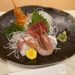 新潟名物 布のり蕎麦とおいしい酒菜 きなせや. 赤坂割烹店 - 旬のお造り盛り合わせ