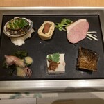 新潟名物 布のり蕎麦とおいしい酒菜 きなせや. 赤坂割烹店 - 前菜季節の八寸