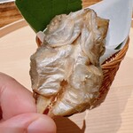 温石 - ホントに小さな豆鯵。仕込みの大変さに感嘆してしまいます