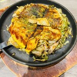 とものや - お好み焼き スペシャル そばハーフ