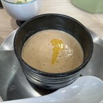 ラーメン専科 竹末食堂 - 麺に良く絡む鶏白湯スープ