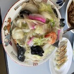 九州ラーメン友理 - 料理写真: