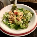 Indian Street Food & Bar GOND - ひよこ豆のグリーンサラダ