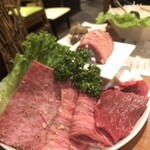 Yakiniku Sakaba Nikukaji - 厳選四種盛り