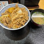 吉野家 - 牛丼大盛り、味噌汁