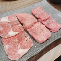 東京食肉市場直送 肉焼屋 D-29 広尾店 - 