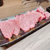 東京食肉市場直送 肉焼屋 D-29 広尾店 - 