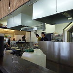 大砲ラーメン - オープンキッチン【掲載承諾済】