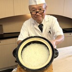 山玄茶 - 大将ご自慢の滋賀県日野町産近江米を土鍋で炊き上げたご飯です