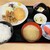 揚物専科 とんかつ かわい - 料理写真:生姜焼き+メンチ定食 750円