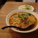 龍 刀削麵 - タンタン刀削麺