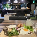 肉バル＆チーズダイニング safari - 