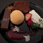 37 Steakhouse & Bar - 